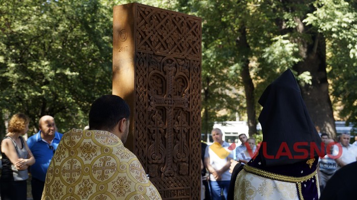 освячення вірменського хреста у Вінниці фото