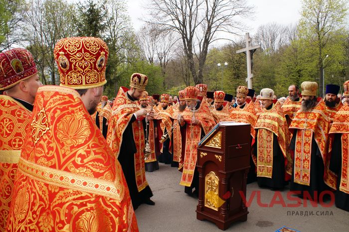 Хресна хода у Вінниці фото
