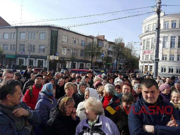 протест під Вінницькою облрадою жителів Агрономічного та студентів аграрного фото