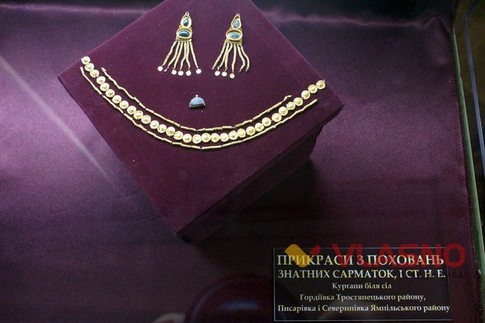 Гроші римлян, прикраси сарматок, посуд  Ґрохольських — у Вінниці показують унікальні скарби (ФОТО)