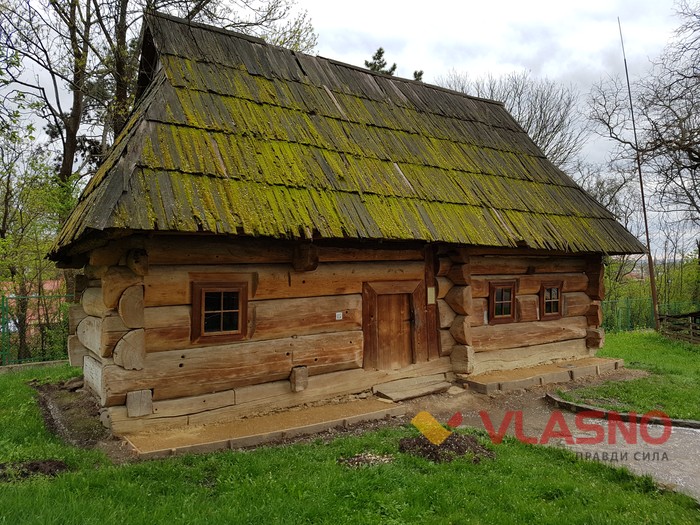 Музей під відкритим небом в Ужгороді фото