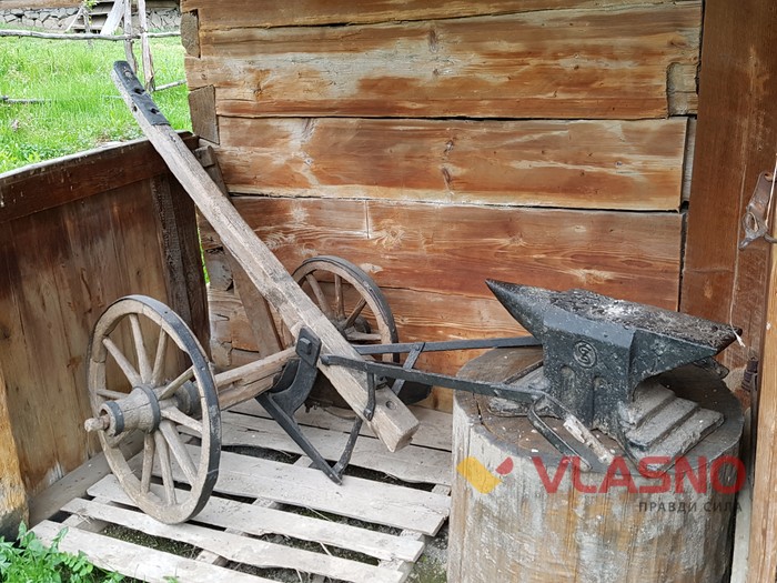 Музей під відкритим небом в Ужгороді фото
