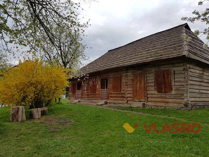 Музей під відкритим небом в Ужгороді фото