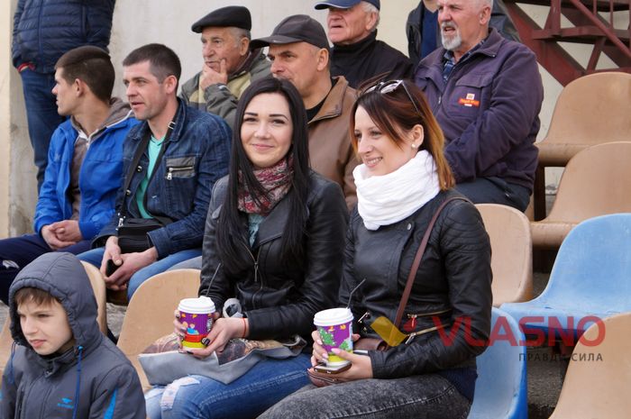 футбольний матч "Нива-В" - "Іллічівець" фото
