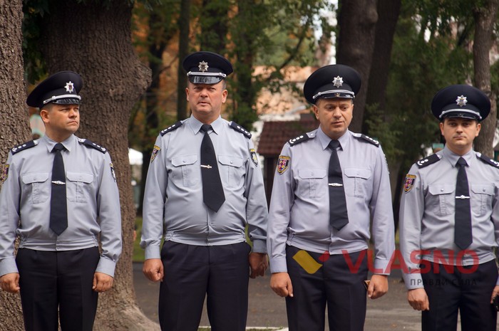 вшанування пам'яті загиблих правоохоронців у Вінниці фото