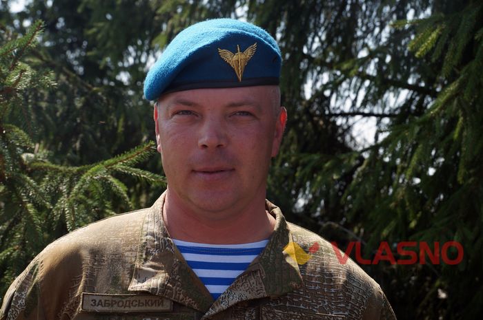 Президент на винищувачі, десантування із прапором та бойова авіація — як Вінниця «день неба» відзначає 