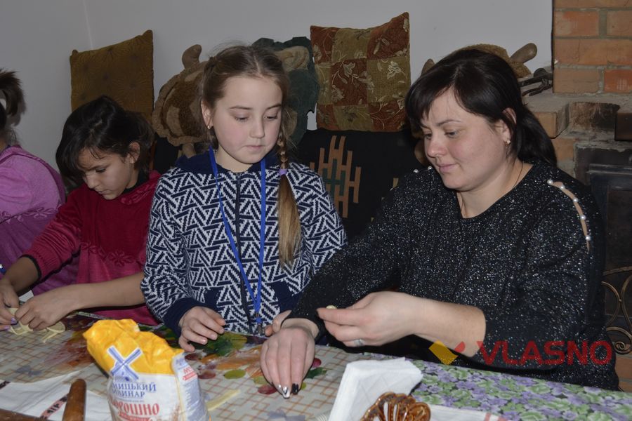 Dity-kuvaly-pidkovy-oberehy-dlya-soldativ-6