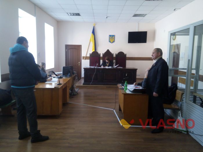 «Сміттєві розборки» у Стрижавці: з обстріляного вінничанина вимагають 25 тисяч гривень