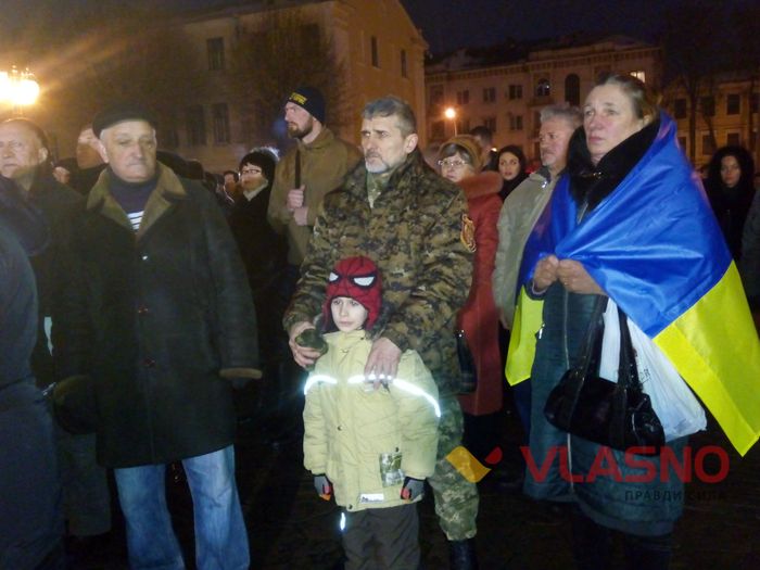 панахида за Небесною Сотнею у Вінниці фото