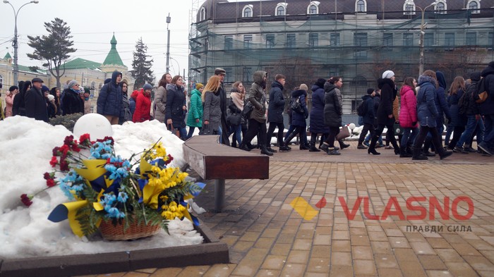 хода на честь Героїв Небесної Сотні у Вінниці фото