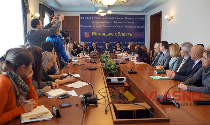 прес-конференція заступника міністра охорони здоров'я щодо госпітальних округів на Вінниччині фото