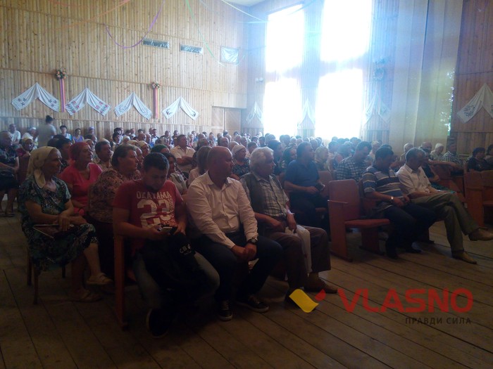 збори села в Тростянці фото