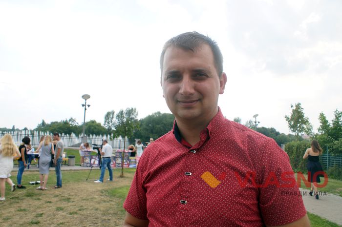 У сукнях та на підборах: вінничанки грали у петанк