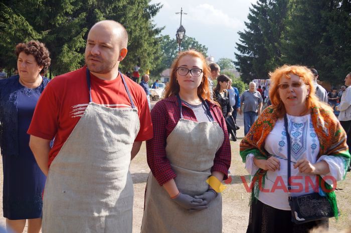 козацьке весілля на фестивалі "Живий вогонь" фото