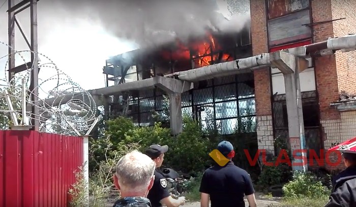 пожежа на ДПЗ у Вінниці фото