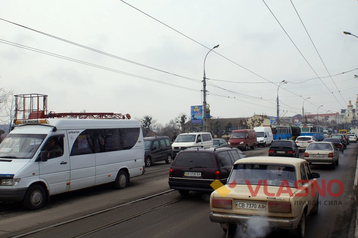 затори на мості у Вінниці фото