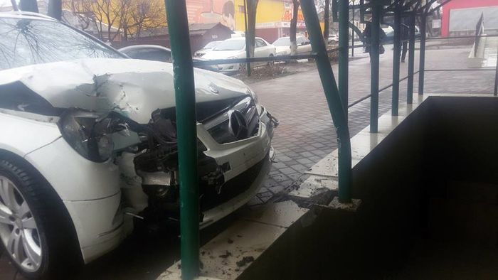ДТП біля ТЦ "Квартал" у Вінниці фото