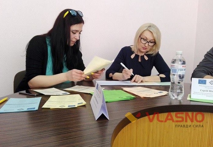 голосування за найкращого посадовця Вінниччини фото