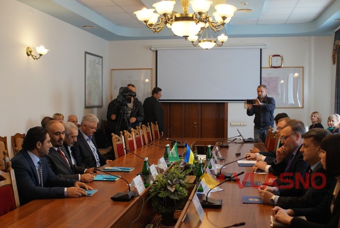 візит саудівського принца у Вінницю фото