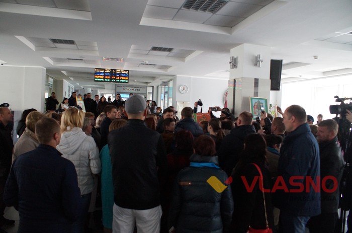 протест на захист бібліотеки Франка у Вінниці фото