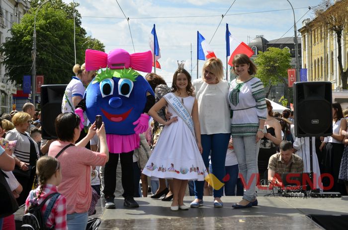 модний показ для дітей АТОвців фото