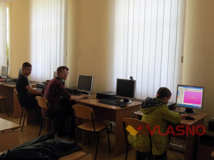 вінницькі волонтери відвідали слабозорих дітей фото
