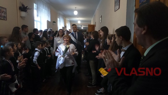 останній дзвоник у гімназії №17 у Вінниці фото