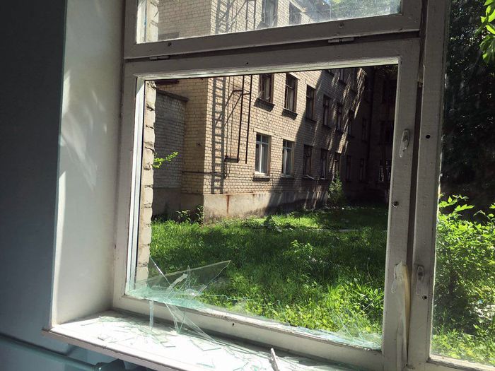 обстріли Красногорівки фото