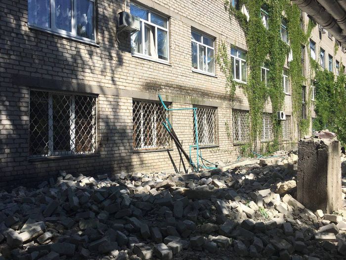 обстріли Красногорівки фото