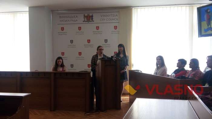тренінг щодо участі жінок у політиці у Вінниці фото