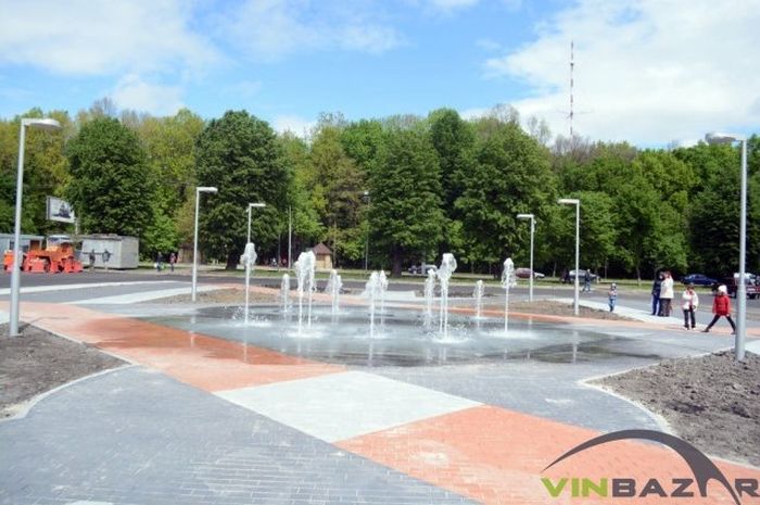 фонтан на Космонавтів у Вінниці фото