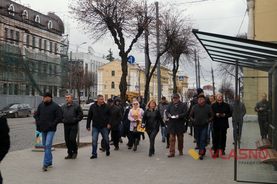 Вінницькі депутати влаштували акцію протесту проти скандального колеги 