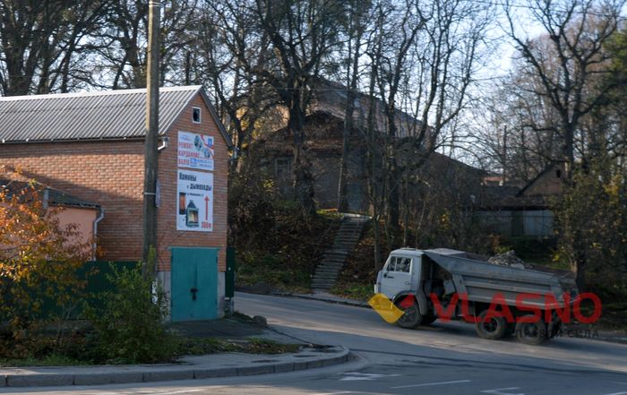 ЖК «Sunny Village», ЖК «Перлина Поділля», ТЦ «Хмаринка»