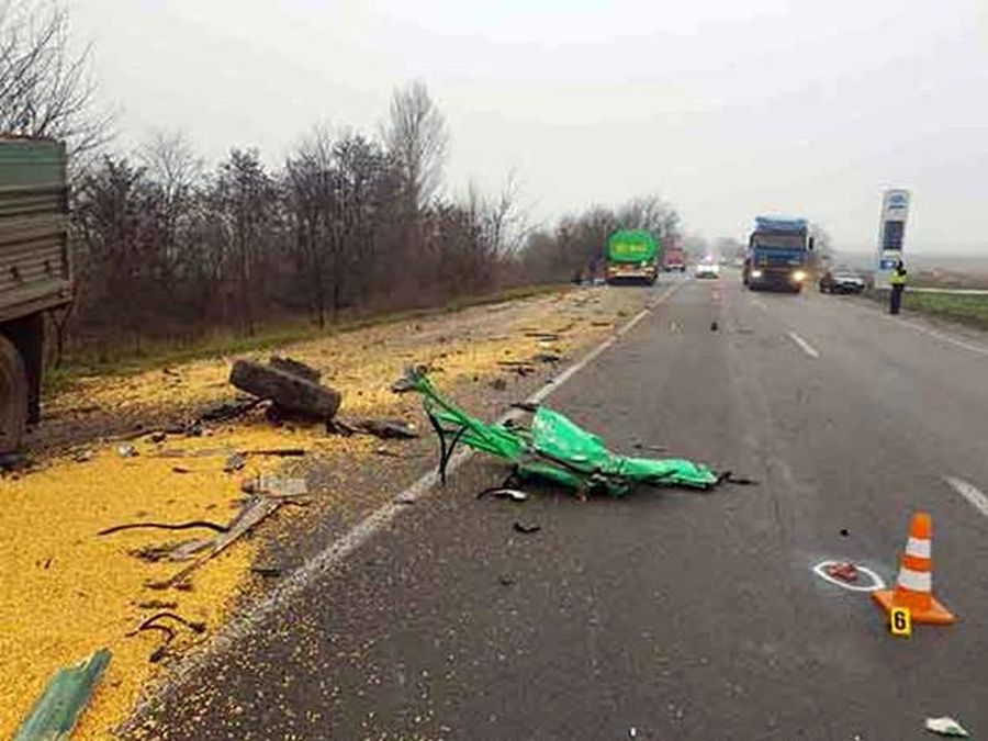 ДТП з вантажівками фото