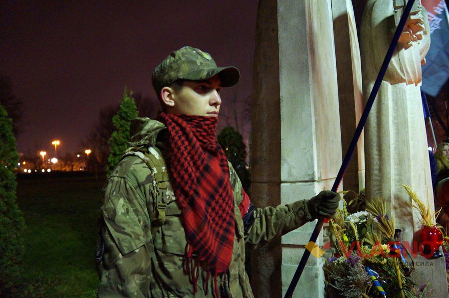 хода до вшанування Голодомору у Вінниці фото