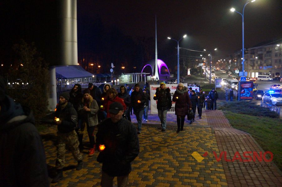 хода до вшанування Голодомору у Вінниці фото