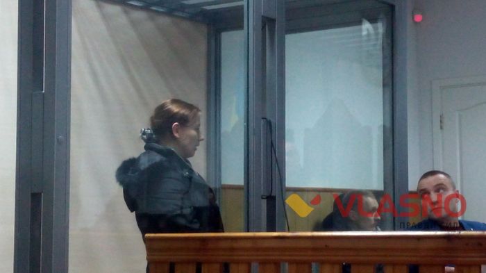 На Вінниччині п'яна жінка вдарила в око поліцейського: він осліп, суд відпустив підозрювану 