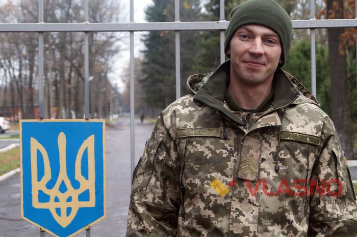 Ніч у пеклі: як калинівські військові евакуйовували 70-тонну «Осу» та гасили палаючі майданчики з боєприпасами 
