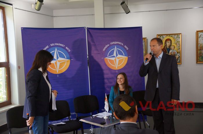 семінар Україна - НАТО у Вінниці фото