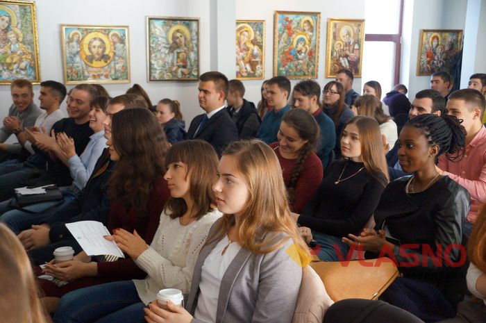 семінар Україна - НАТО у Вінниці фото