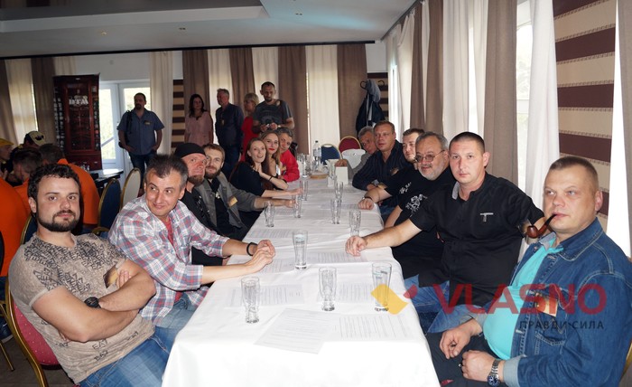 чемпіонат з куріння люльки у Вінниці фото
