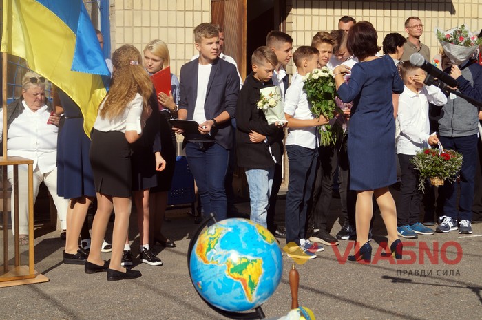 свято першого дзвоника у Вінниці фото