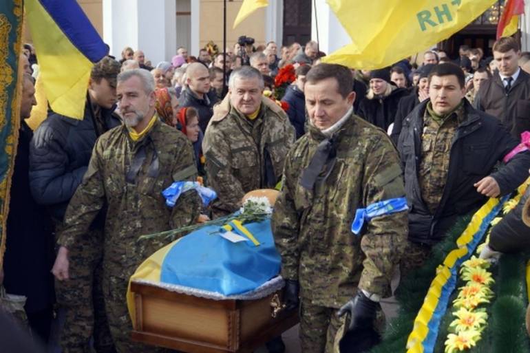 Самооборонівець, волонтер та боєць &ldquo;Айдару&rdquo; похований через два місяці після загибелі