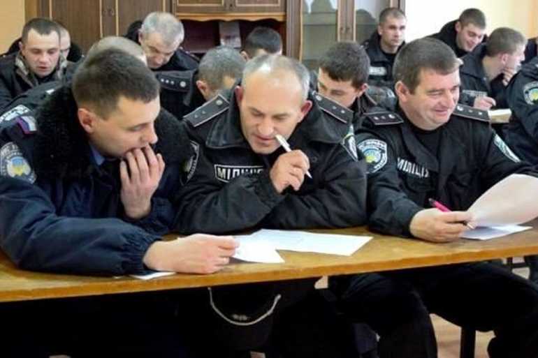 поліція атестація фото 