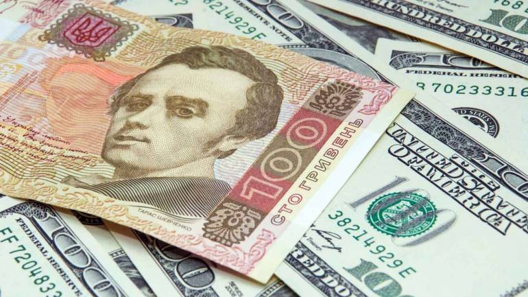 В Україні прогнозують зниження курсу долара