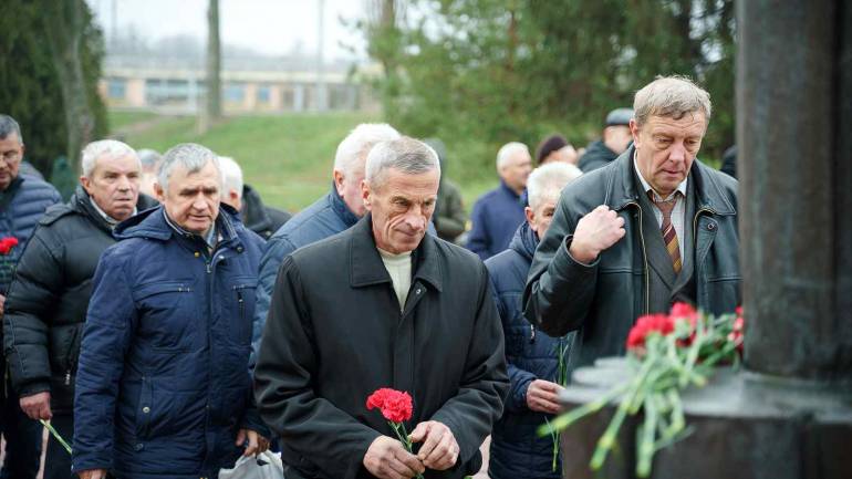 Вінничани вшанували учасників ліквідації наслідків аварії на Чорнобильській АЕС
