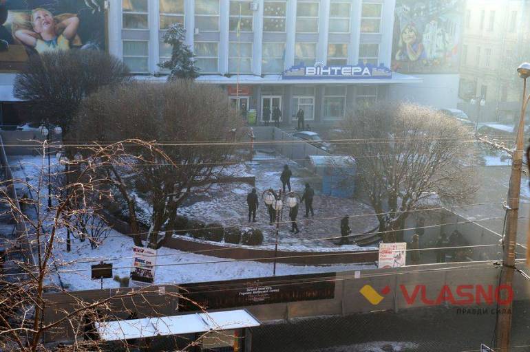 Кілька родин героїв Небесної Сотні відмовилися від пам&rsquo;ятника на місці знесеного погруддя Шевченка у Вінниці (ФОТО)