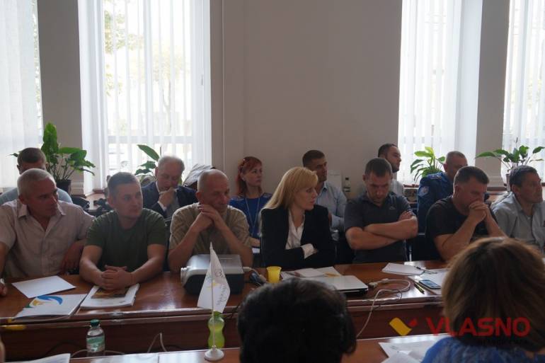 круглий стіл за ініціативи ГО "Вільна громада" у Вінниці фото