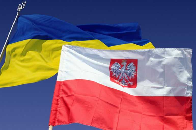 прапори Польщі та України фото