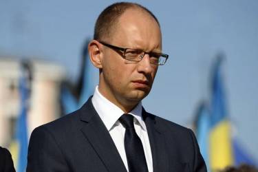 328 мільйонів гривень витрачено на допомогу переселенцям - Яценюк